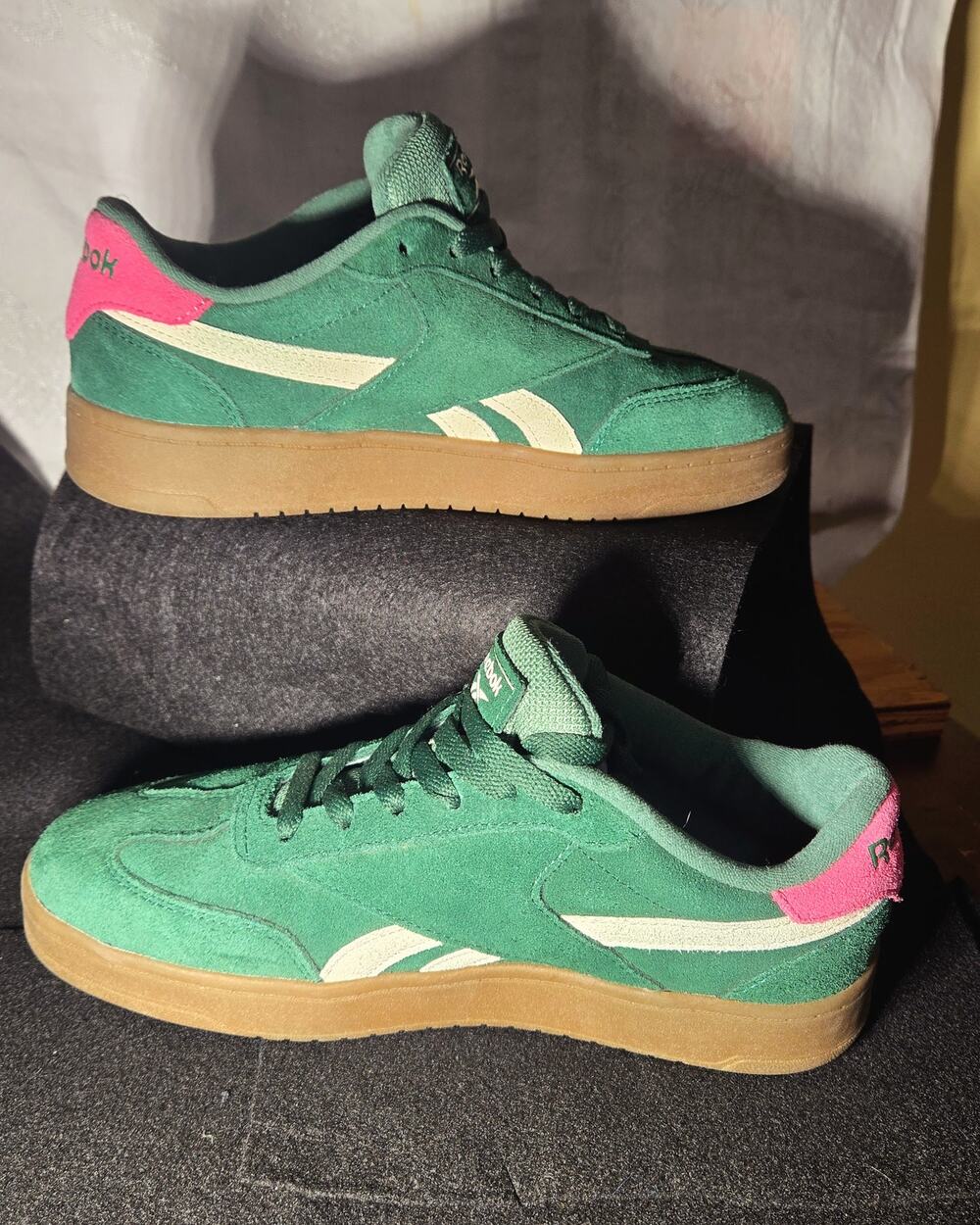 Reebok Smash Edge Women's Size 8 Green Suede Pink Sneakers